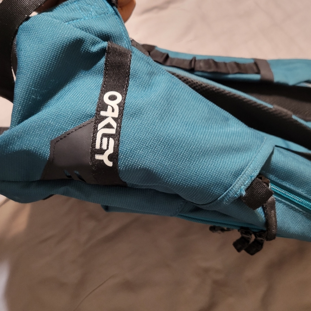 Oakley BackPack - Picture 5 of 5